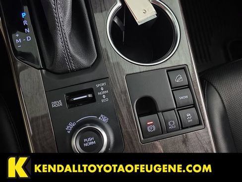 Used 2023 Toyota Highlander Limited AWD/4WD image 21