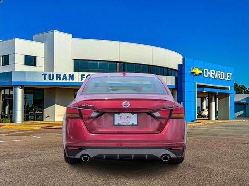 Used 2022 Nissan Altima 2.5 SR FWD image 4