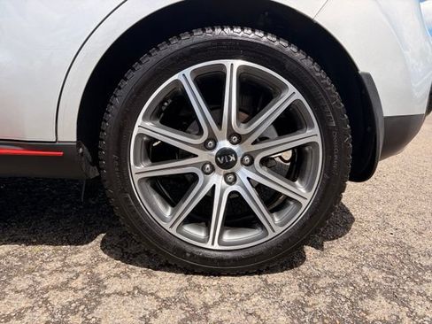 Used 2019 Kia Soul ! w/ Technology Package FWD image 7
