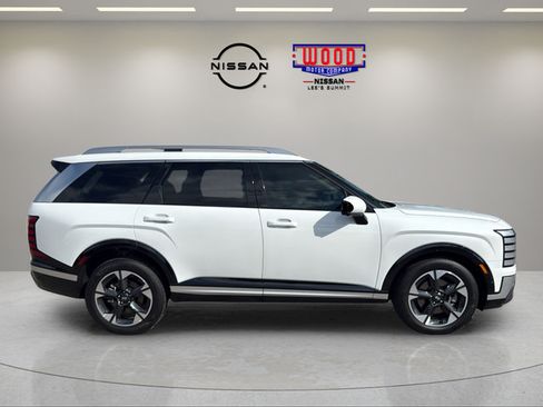Used 2026 Hyundai Palisade Limited AWD/4WD image 3