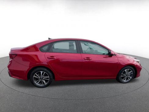Used 2024 Kia Forte LXS FWD image 15