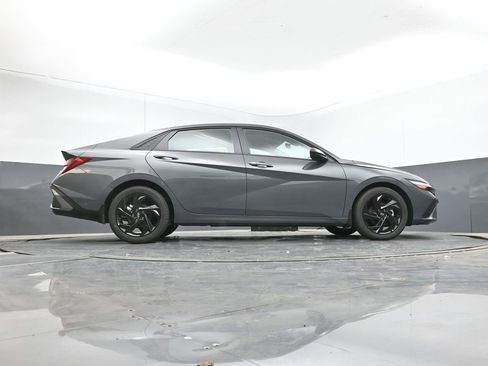New 2026 Hyundai Elantra Sport FWD image 14