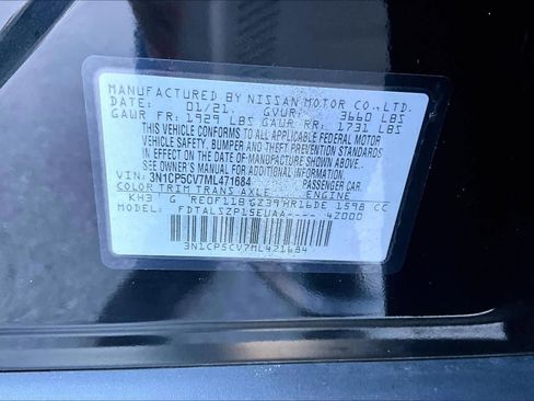 Certified 2021 Nissan Kicks SV image 32