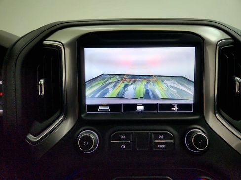Used 2020 Chevrolet Silverado 1500 RST AWD/4WD image 18