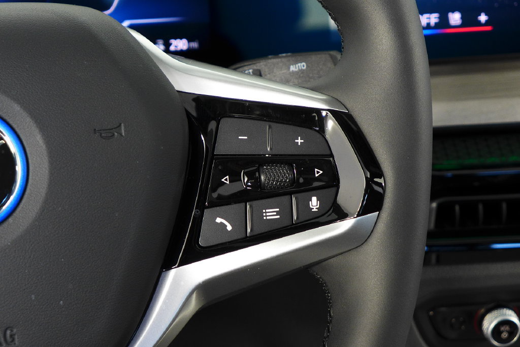 Certified 2025 BMW i4 eDrive40 RWD image 29
