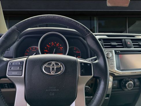 Used 2013 Toyota 4Runner SR5 image 4
