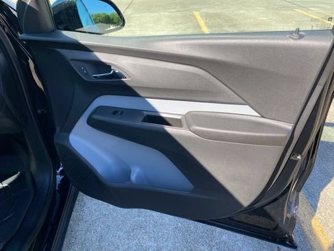 New 2027 Chevrolet Bolt RS w/ Technology Package FWD image 32