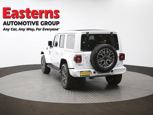 Used 2022 Jeep Wrangler Unlimited Sahara image 67