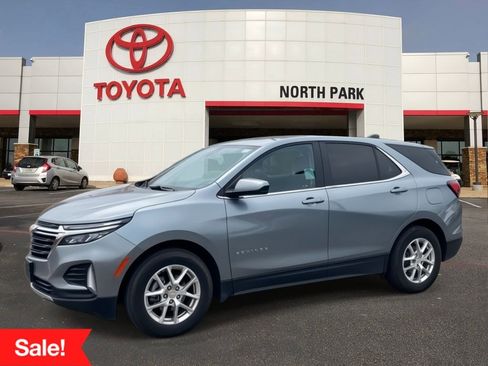 Used 2024 Chevrolet Equinox LT FWD image 1