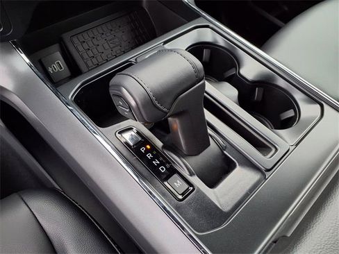 New 2025 Ford F150 XLT w/ Equipment Group 303A High image 15