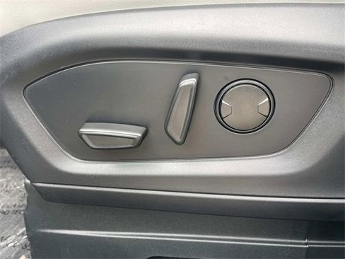 New 2025 Ford Explorer Active w/ Active Comfort Package image 12