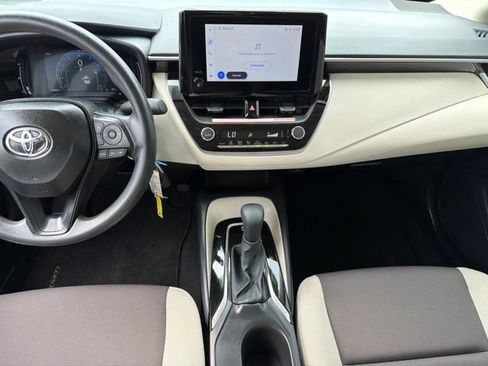 Used 2026 Toyota Corolla LE FWD image 17