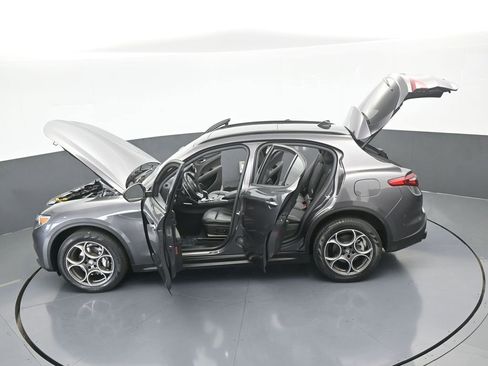 Used 2023 Alfa Romeo Stelvio Sprint image 68