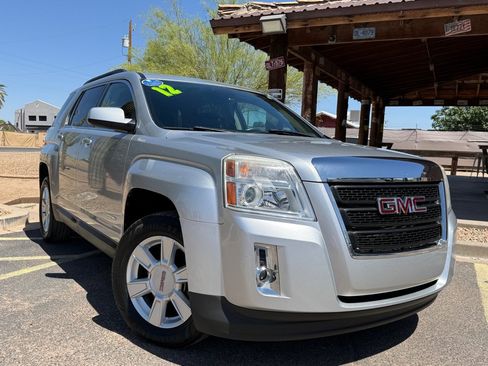 Used 2012 GMC Terrain SLE FWD image 2