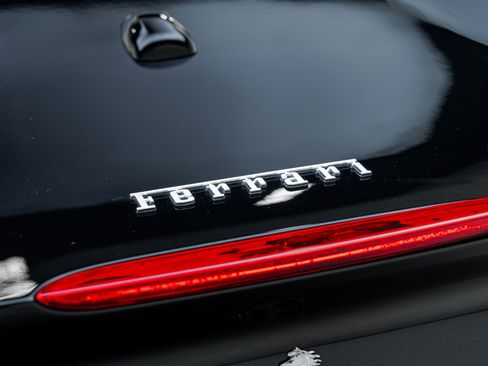 Used 2019 Ferrari Portofino RWD image 40