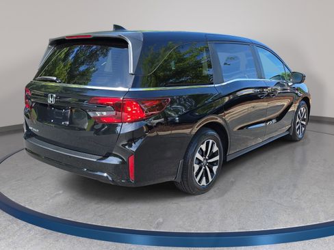 New 2026 Honda Odyssey EX-L image 5