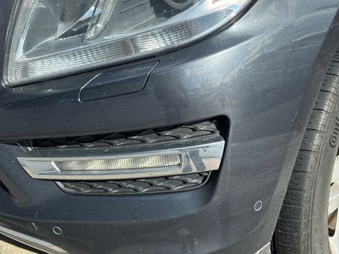 Used 2015 Mercedes-Benz GL 450 4MATIC w/ Parking Assist Package image 3