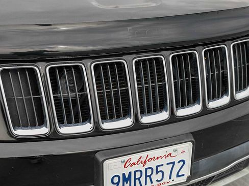 Used 2015 Jeep Grand Cherokee Limited image 16