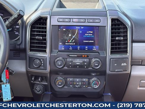 Used 2022 Ford F350 XLT w/ XLT Premium Package AWD/4WD image 18