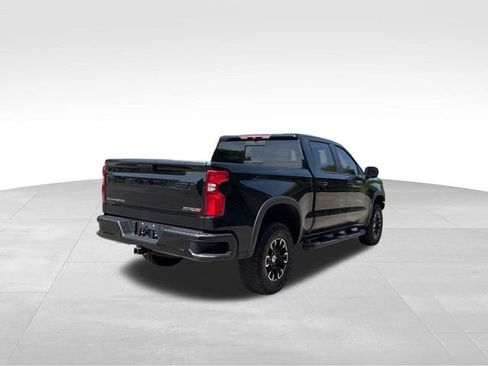 Used 2023 Chevrolet Silverado 1500 ZR2 image 5