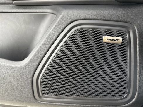 Certified 2026 Porsche Macan AWD/4WD image 34