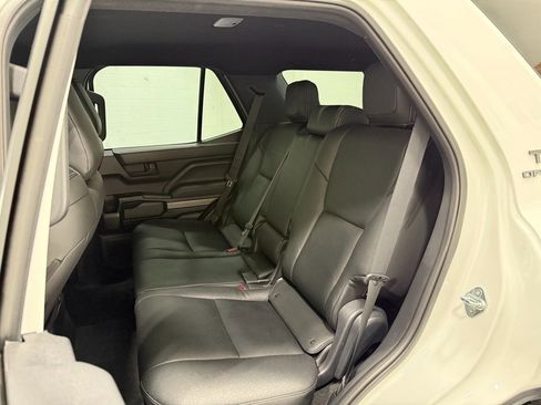 Used 2025 Toyota 4Runner TRD Off-Road image 39