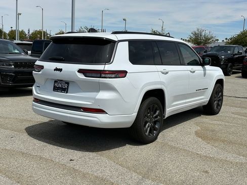 New 2026 Jeep Grand Cherokee L Limited AWD/4WD image 39