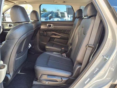 Used 2022 Kia Sorento SX image 20