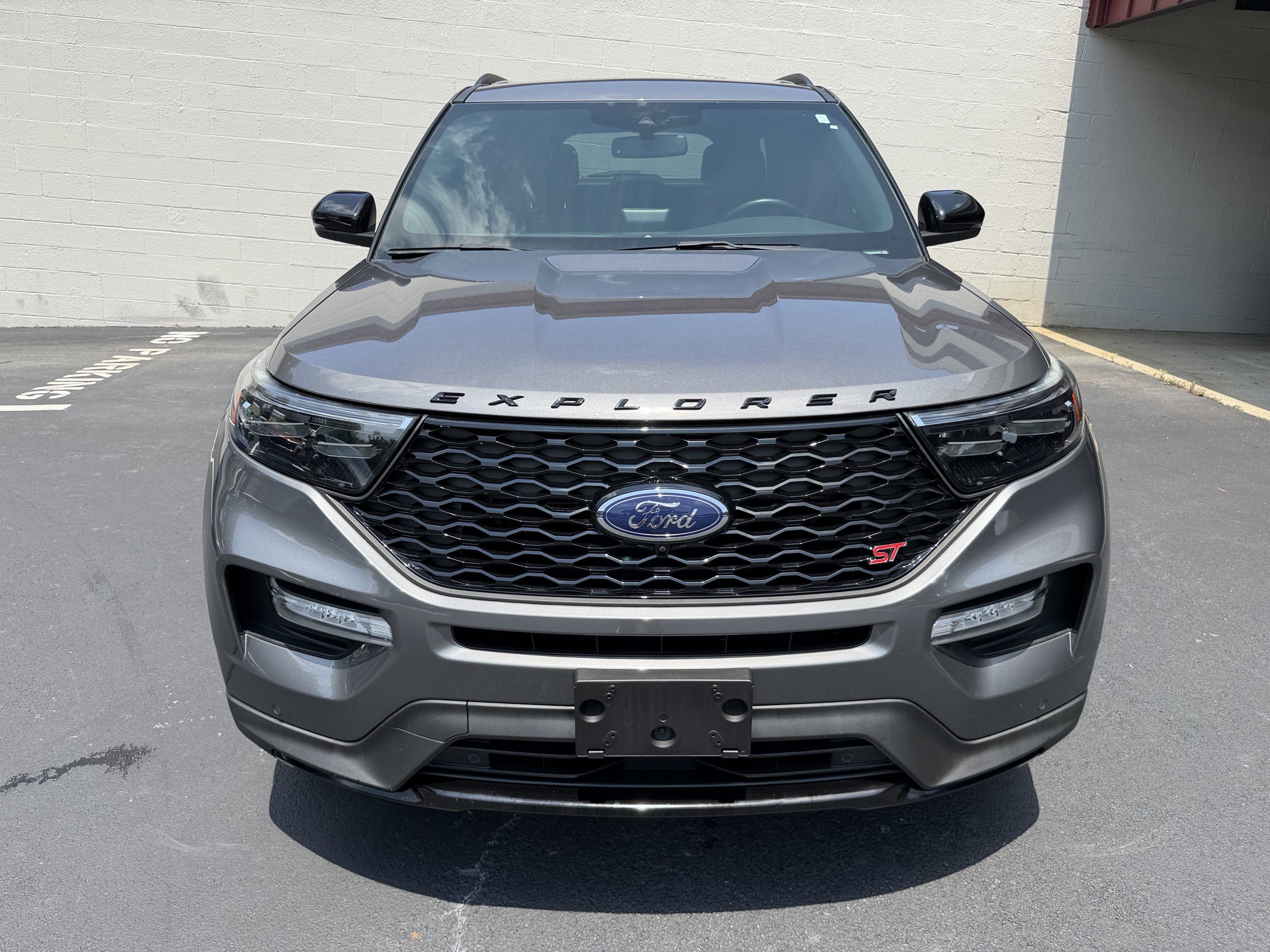 Used 2021 Ford Explorer ST w/ Equipment Group 401A AWD/4WD image 2