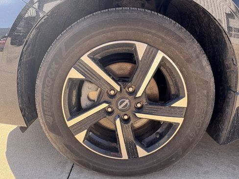 Used 2024 Nissan Sentra SV w/ All-Weather Package image 13