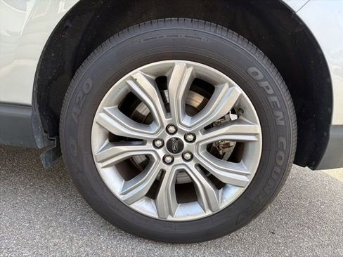 Used 2023 Ford Edge Titanium w/ Equipment Group 301A image 18