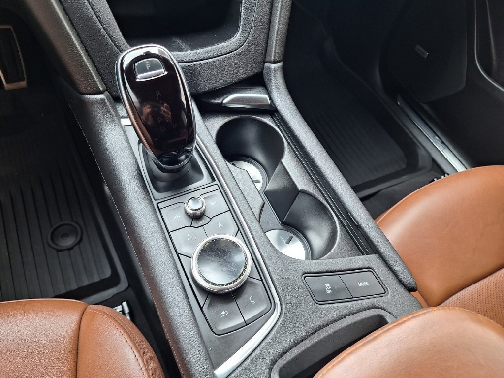 Used 2023 Cadillac XT5 Sportv w/ Technology Package AWD/4WD image 14