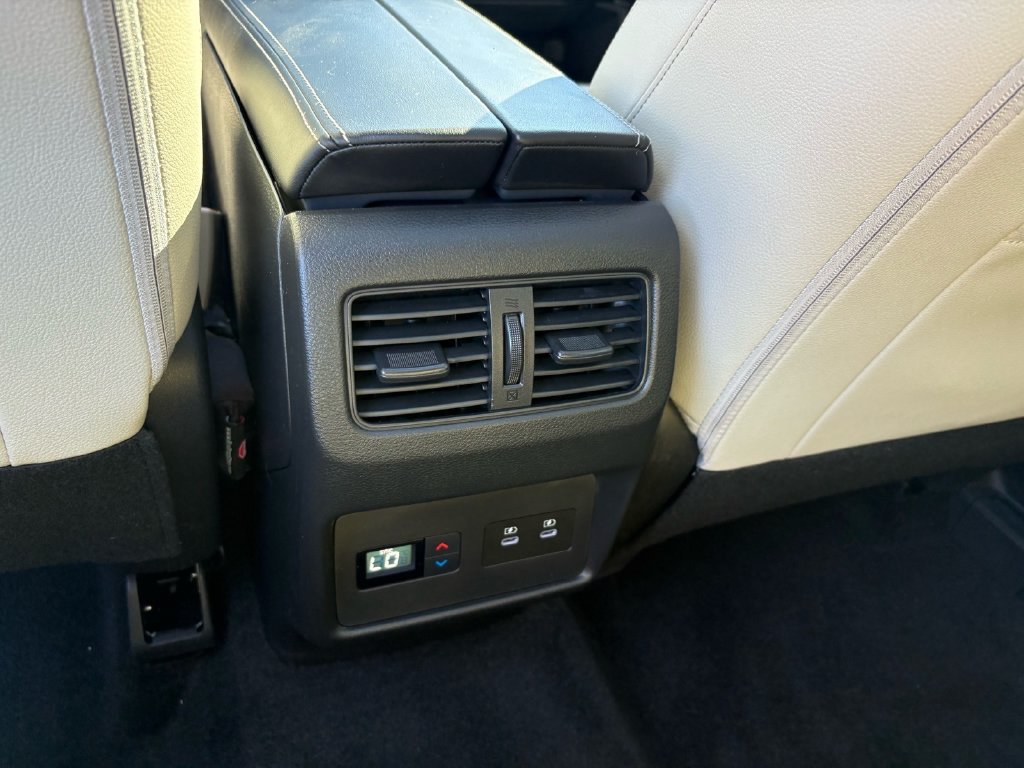 Used 2025 Nissan Rogue SL w/ SL Premium Package AWD/4WD image 17