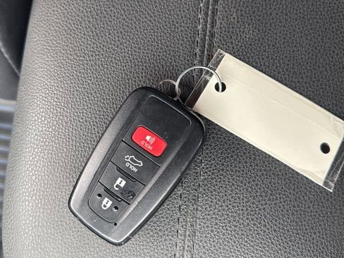 Used 2019 Toyota RAV4 XSE image 12