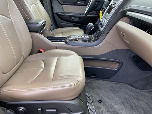 Used 2017 GMC Acadia Limited SLT image 29