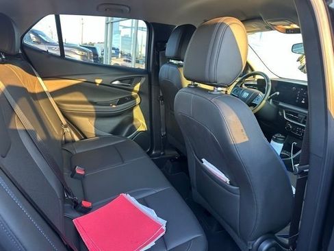 Certified 2025 Buick Encore GX Sport Touring w/ Advanced Technology Package image 17