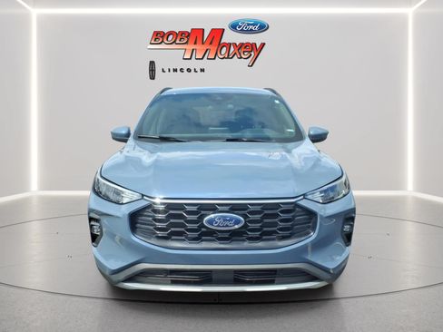 Used 2025 Ford Escape ST-Line Select AWD/4WD image 2