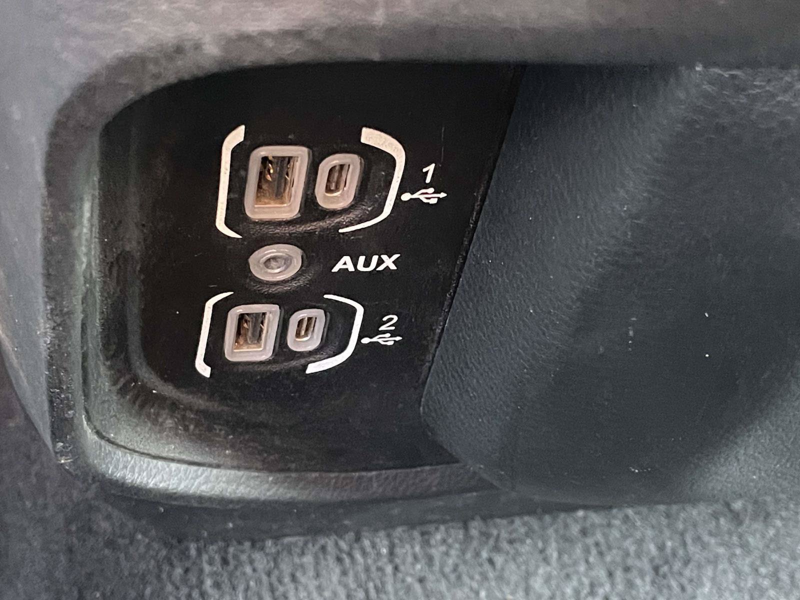 Used 2025 RAM 1500 Big Horn AWD/4WD image 6