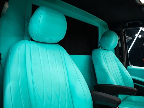 Used 2023 Mercedes-Benz Metris Passenger image 46