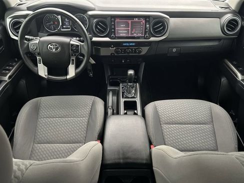 Used 2021 Toyota Tacoma SR5 image 12