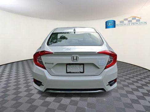 Used 2019 Honda Civic EX image 5