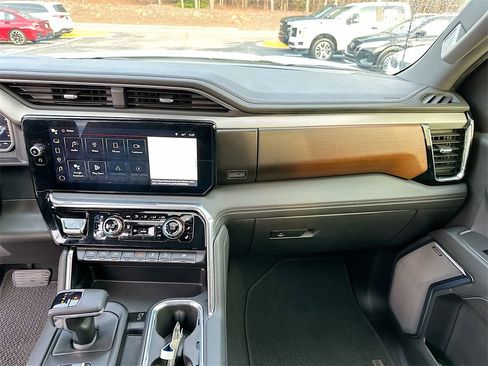 Used 2024 GMC Sierra 1500 Denali w/ Denali Reserve Package image 20