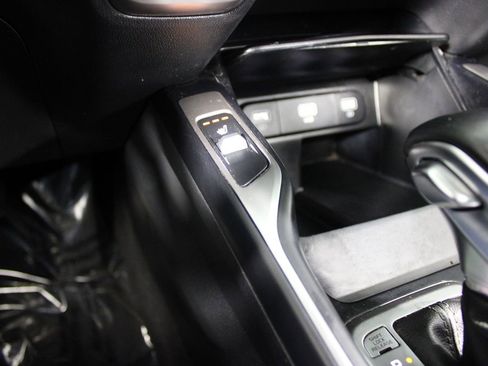 Used 2021 Kia Sorento S w/ Panoramic Sunroof Package image 10