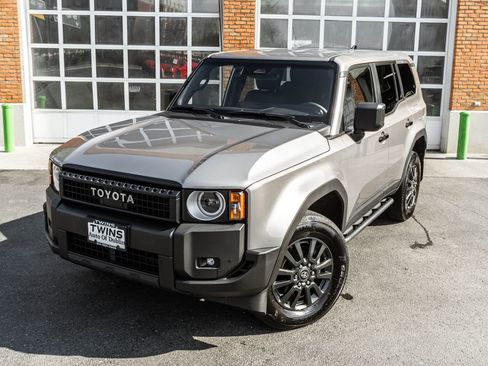 Used 2025 Toyota Land Cruiser 1958 image 2