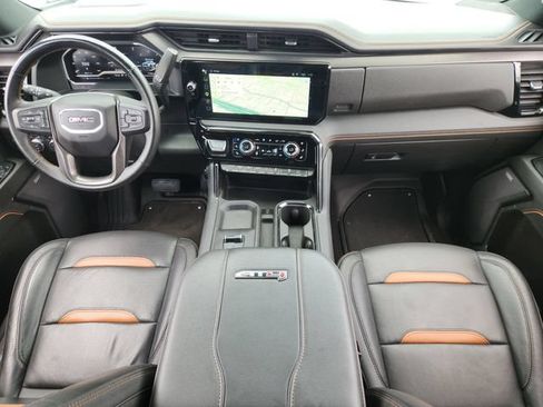Used 2024 GMC Sierra 2500 AT4 w/ AT4 Premium Plus Package AWD/4WD image 23