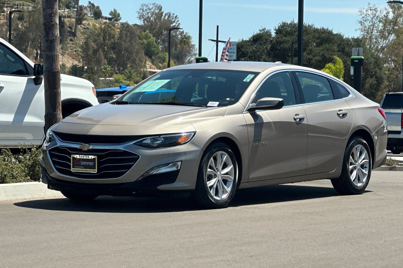 Used 2023 Chevrolet Malibu LT FWD image 8