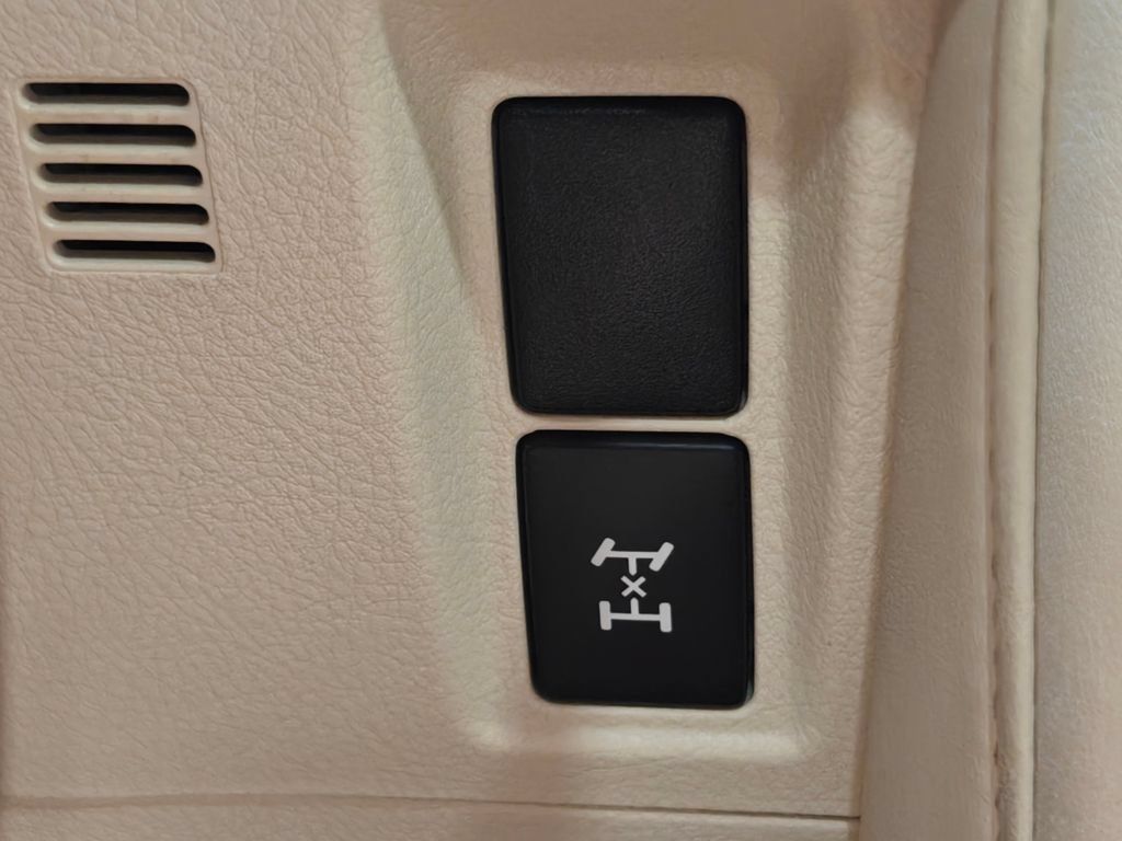 Used 2016 Lexus GX 460 Luxury w/ Preferred Accessory Package AWD/4WD image 57