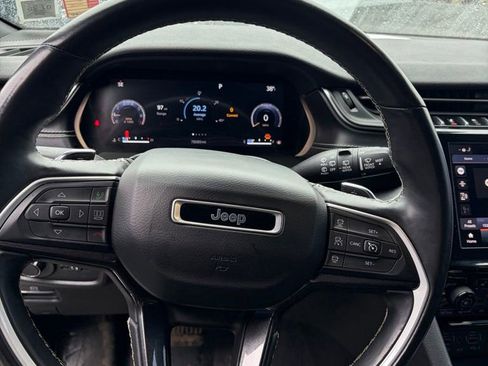 Used 2021 Jeep Grand Cherokee L Laredo image 19