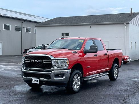 Used 2024 RAM 2500 Big Horn w/ Bed Utility Group image 8