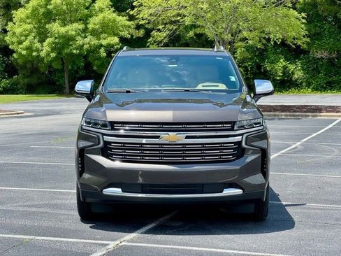 Used 2021 Chevrolet Tahoe Premier w/ Premium Package AWD/4WD image 12